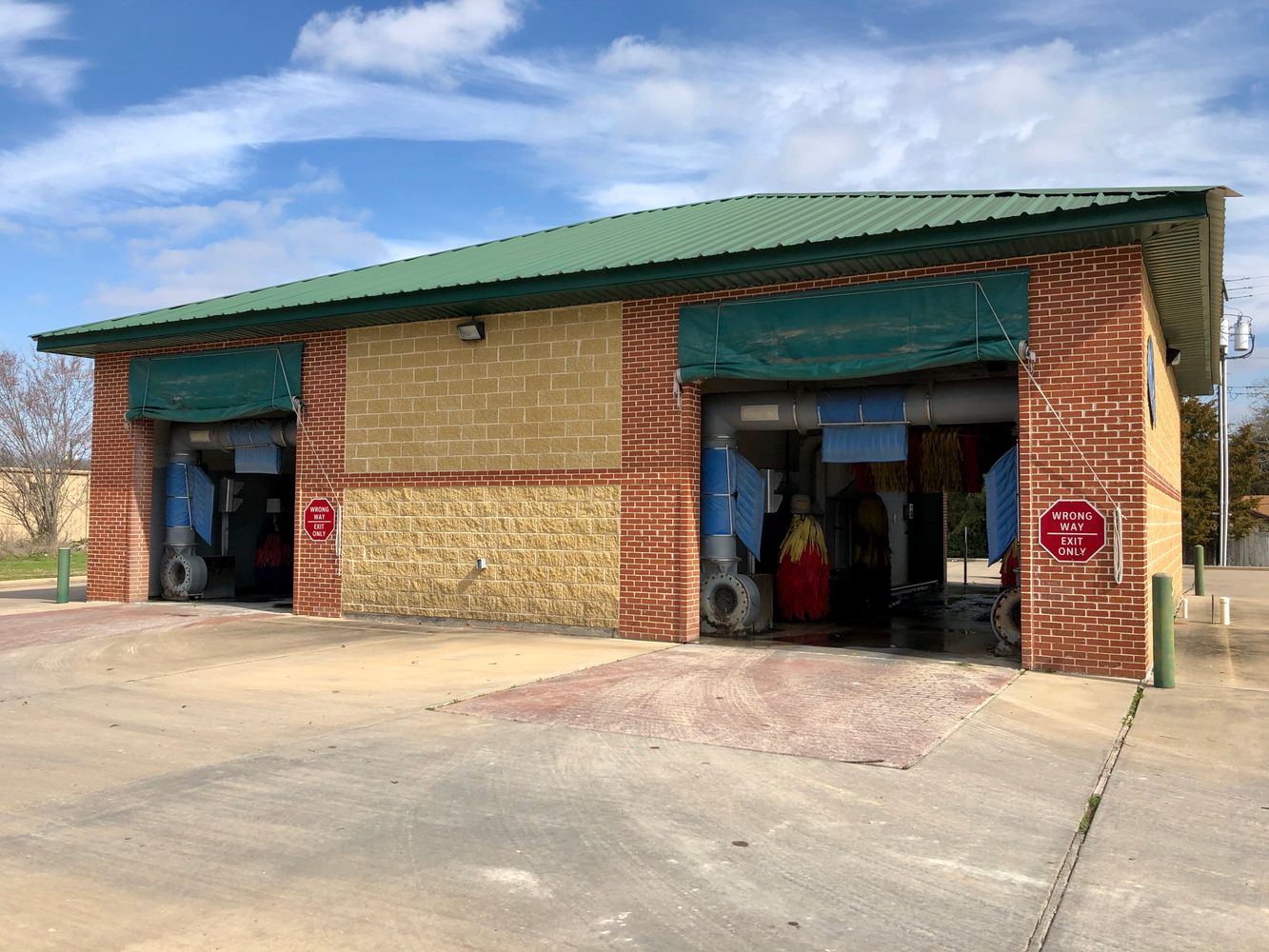 Rocket Carwash: 100 Baker Ln, Robinson, TX 76706